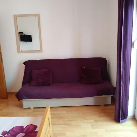 Nives Apartmani Pakoštane Exterior foto