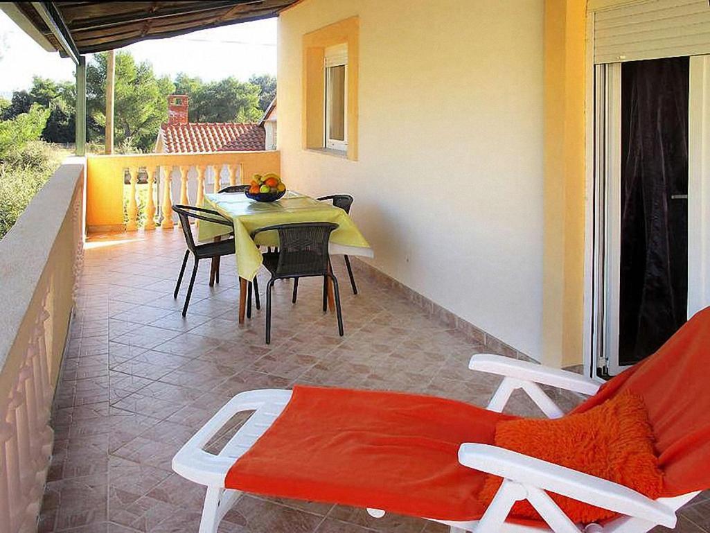 Nives Apartmani Pakoštane Exterior foto